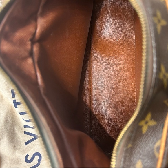 Guaranteed Authentic Vintage LV Boulange over the shoulder bag - Picture 9 of 11